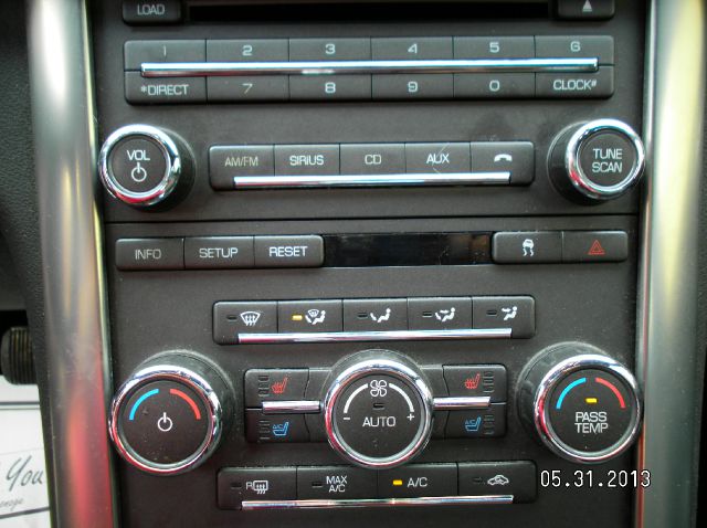 Lincoln MKS 2009 photo 9