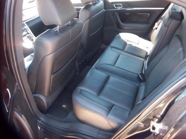 Lincoln MKS 2010 photo 11