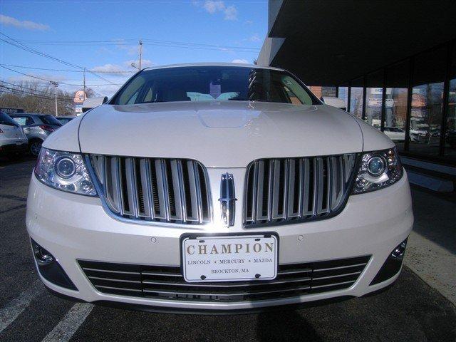 Lincoln MKS 2011 photo 1