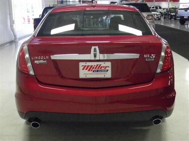 Lincoln MKS 2011 photo 28