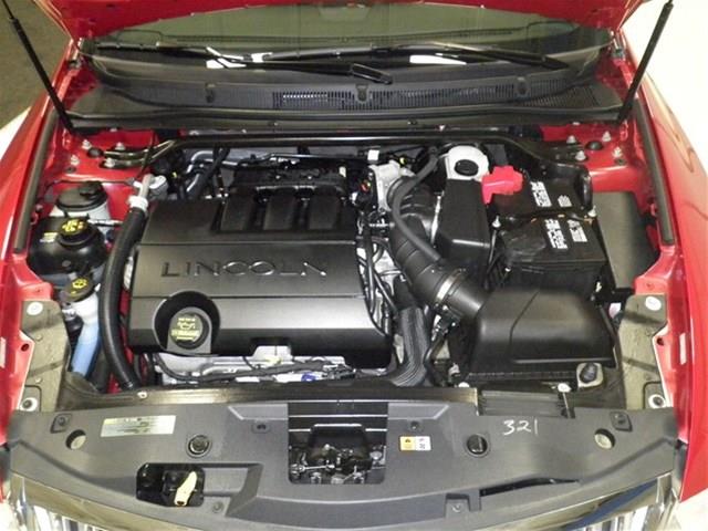 Lincoln MKS 2011 photo 35