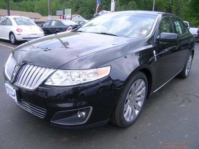 Lincoln MKS 2011 photo 1