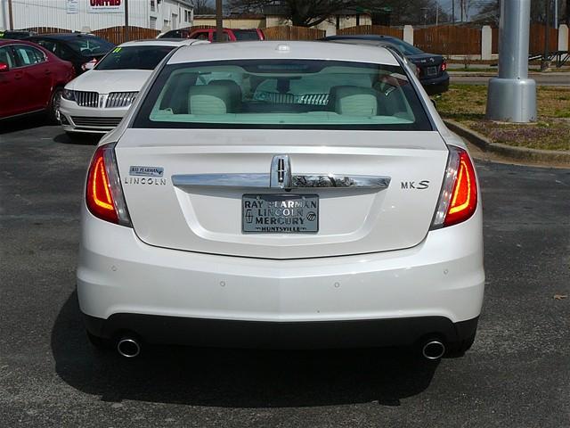 Lincoln MKS 2011 photo 3