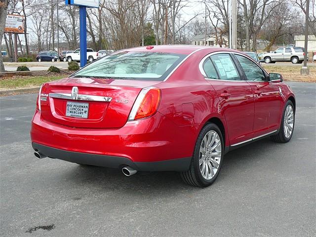 Lincoln MKS 2011 photo 4