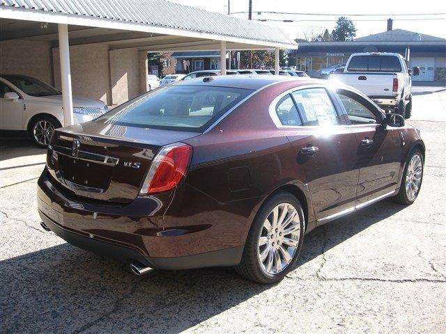 Lincoln MKS Unknown Sedan