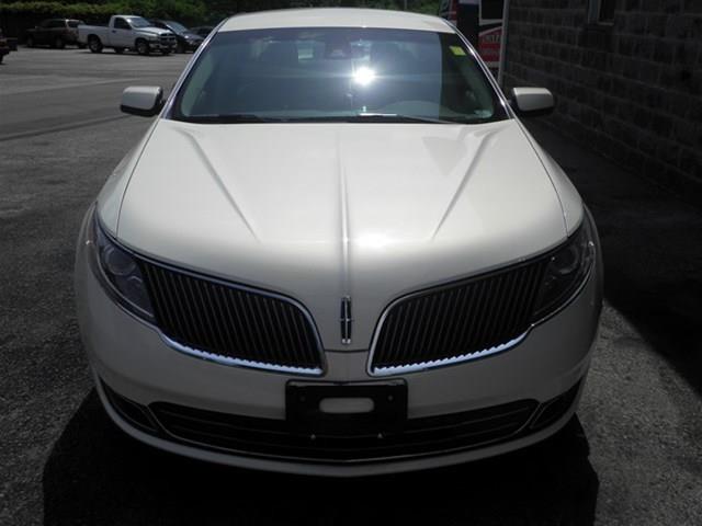 Lincoln MKS 2013 photo 14