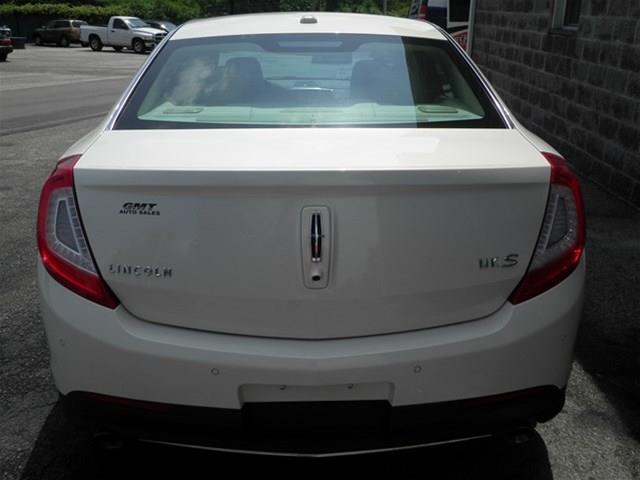 Lincoln MKS 2013 photo 3