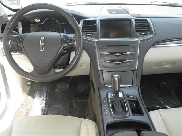 Lincoln MKS 2013 photo 4