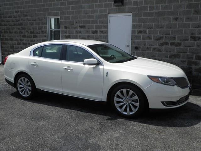 Lincoln MKS 2013 photo 8