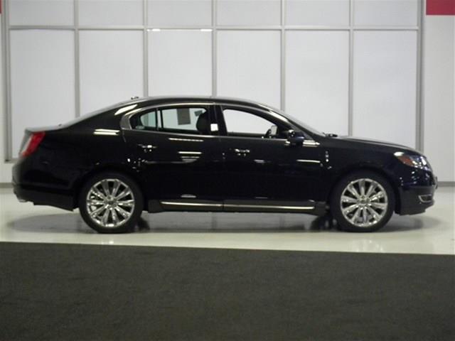 Lincoln MKS 2013 photo 4