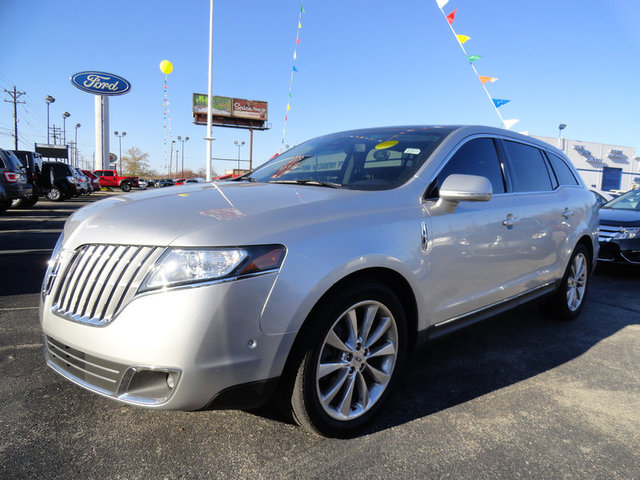 Lincoln MKT 2010 photo 5