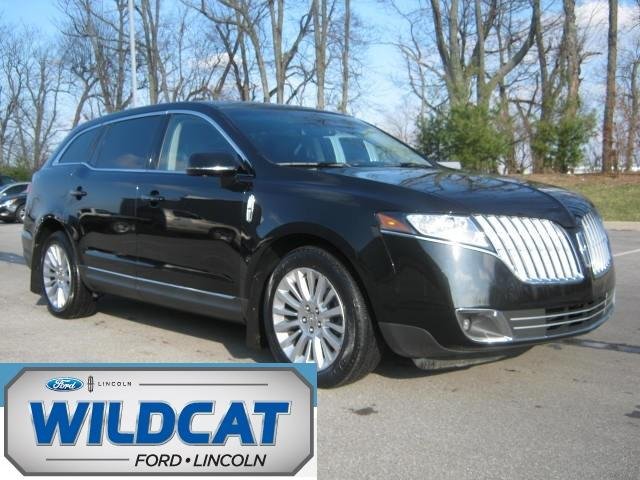 Lincoln MKT 2010 photo 2