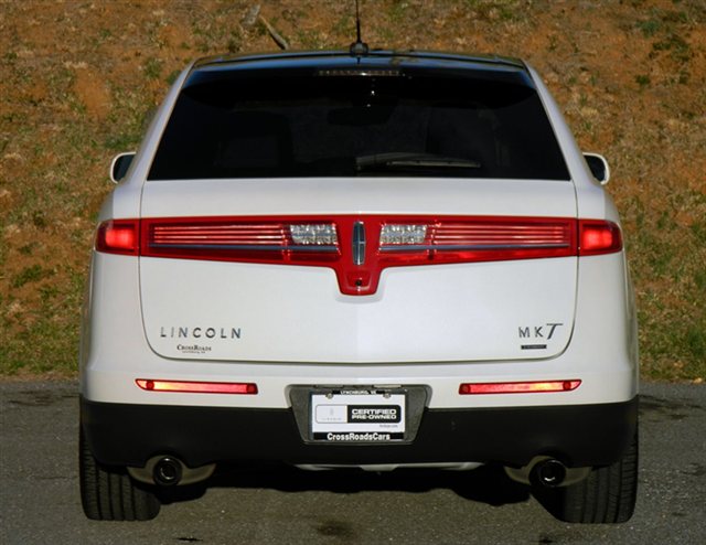 Lincoln MKT 2010 photo 5