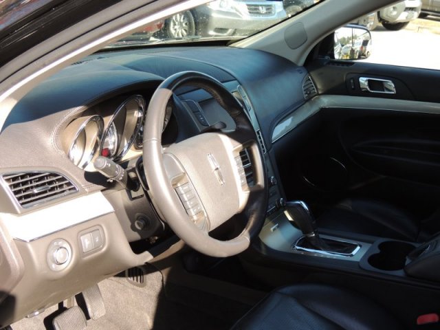 Lincoln MKT 2010 photo 5