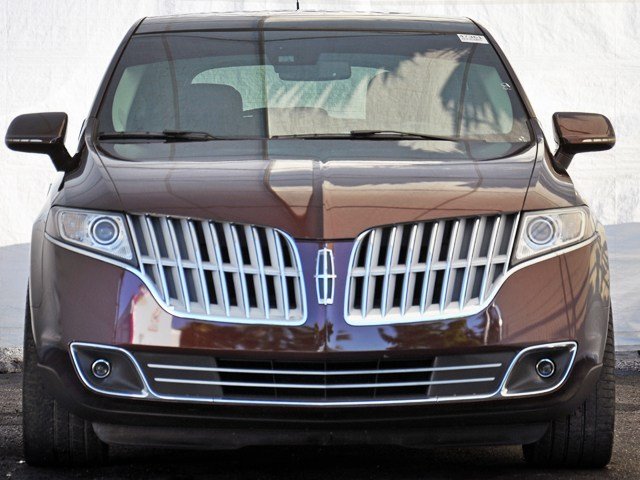 Lincoln MKT 2010 photo 5