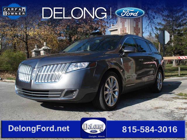 Lincoln MKT 2010 photo 2