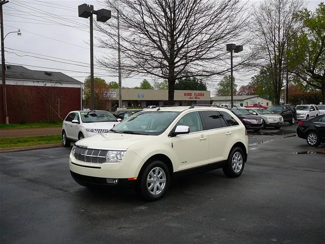 Lincoln MKX Bucket Lift Sport Utility