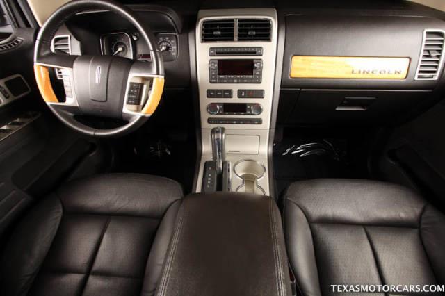 Lincoln MKX 2010 photo 11