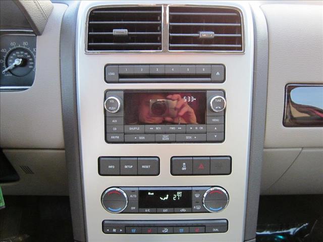 Lincoln MKX 2010 photo 1