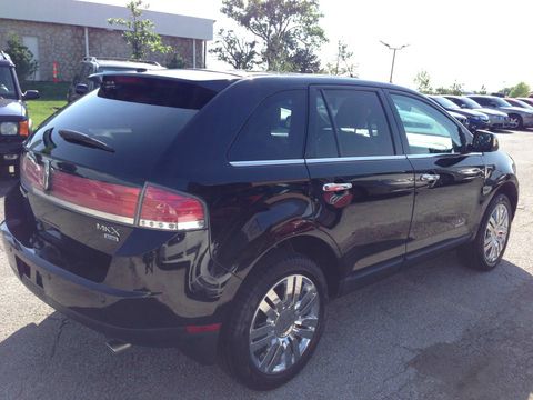 Lincoln MKX 2010 photo 2