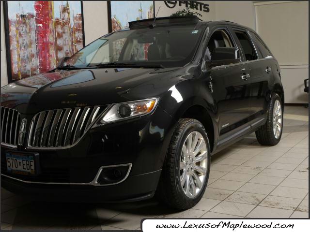 Lincoln MKX 2011 photo 2