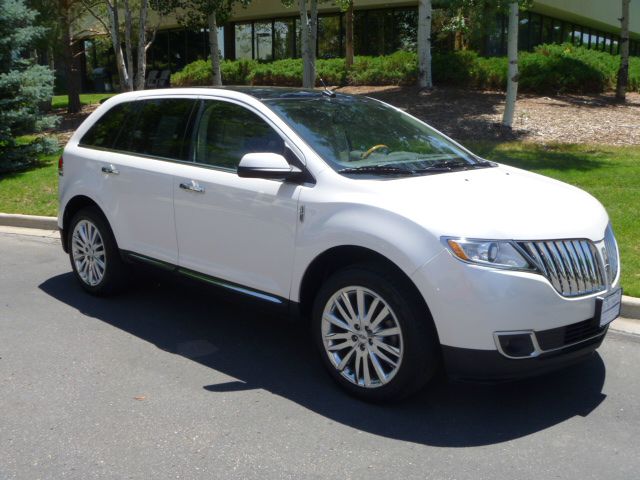 Lincoln MKX 2011 photo 2