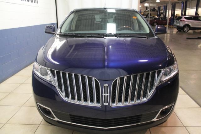 Lincoln MKX 2011 photo 2