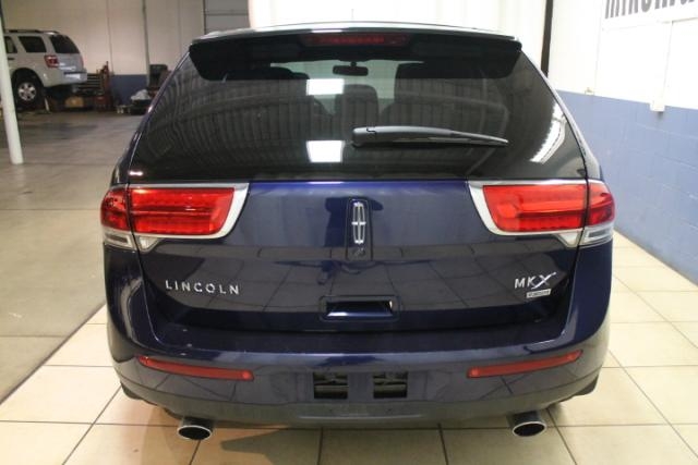 Lincoln MKX 2011 photo 4