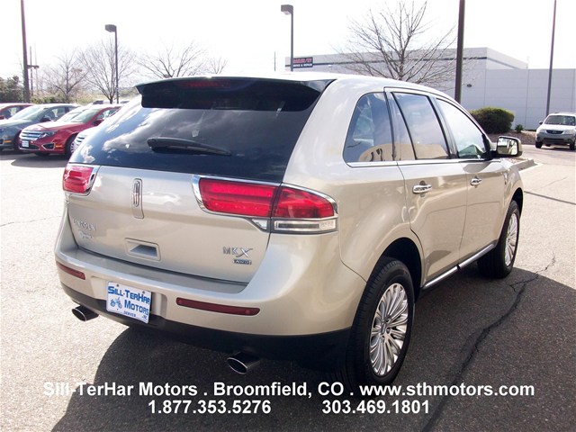 Lincoln MKX 2011 photo 4