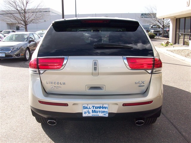 Lincoln MKX 2011 photo 5