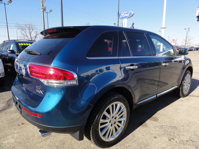 Lincoln MKX 2011 photo 2