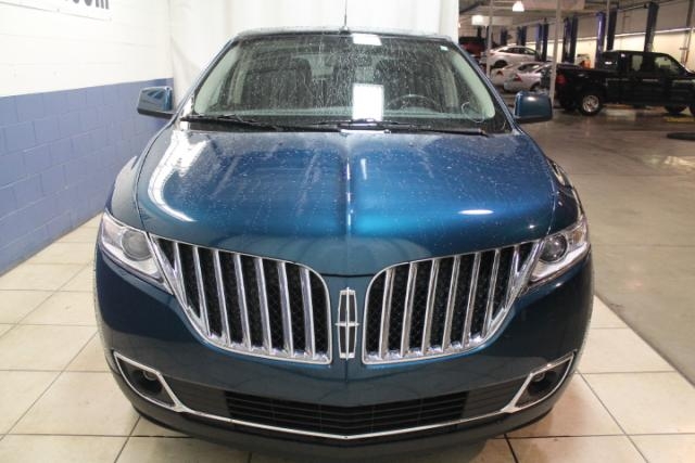 Lincoln MKX 2011 photo 2