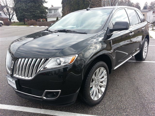 Lincoln MKX 2011 photo 2