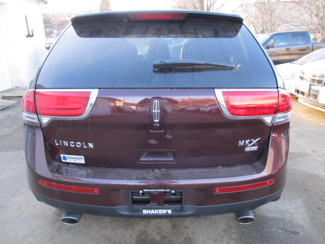 Lincoln MKX 2011 photo 2