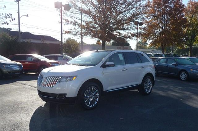 Lincoln MKX Bucket Lift Sport Utility