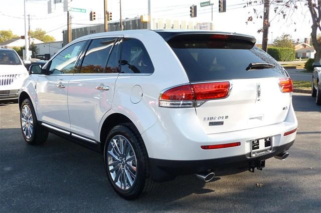 Lincoln MKX 2012 photo 2