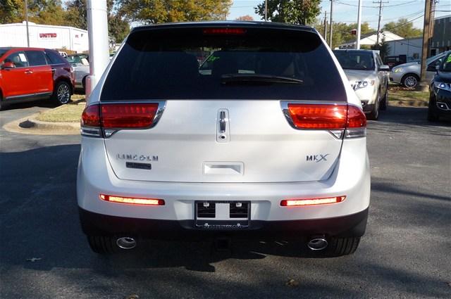 Lincoln MKX 2012 photo 3