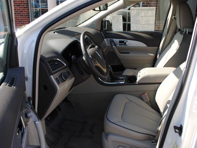 Lincoln MKX 2012 photo 2