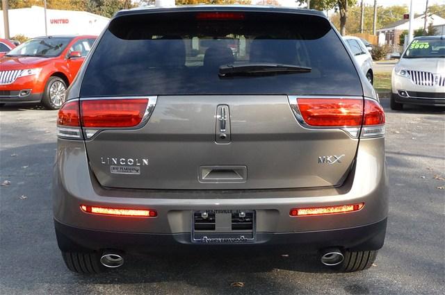 Lincoln MKX 2012 photo 3