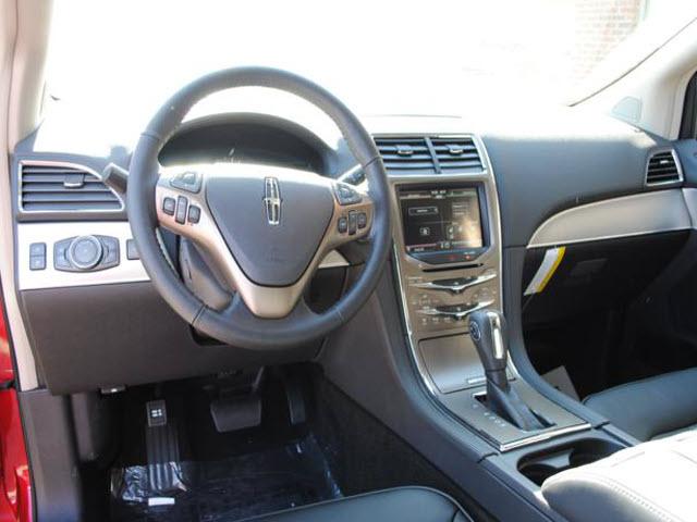 Lincoln MKX 2012 photo 3