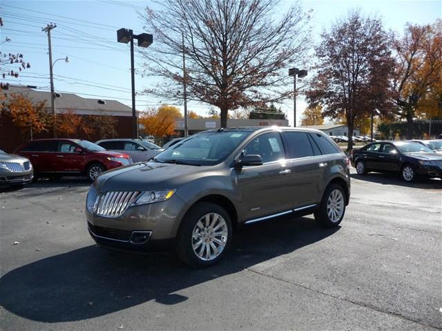 Lincoln MKX Bucket Lift Sport Utility