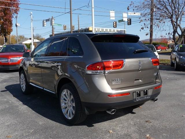 Lincoln MKX 2012 photo 2