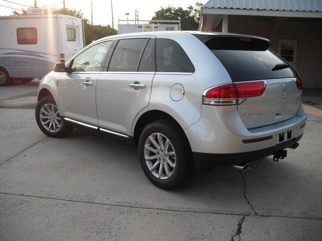 Lincoln MKX 2012 photo 3