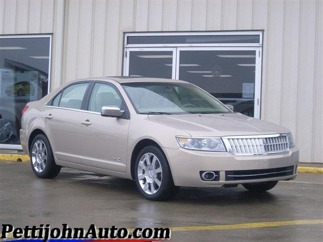 Lincoln MKZ Luxury Package Sedan