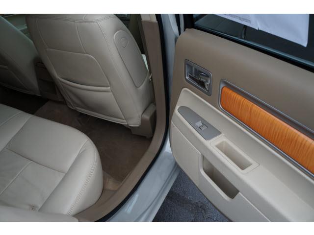 Lincoln MKZ 2007 photo 17