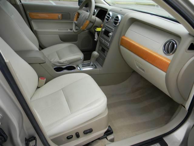 Lincoln MKZ 2008 photo 2