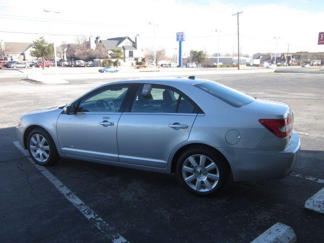 Lincoln MKZ 2009 photo 2