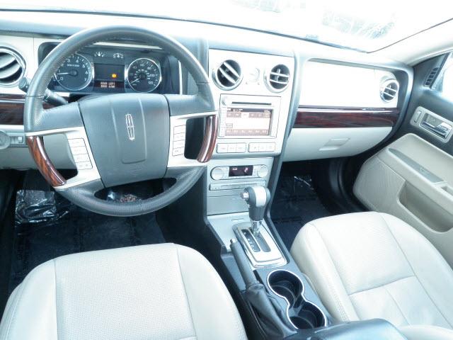 Lincoln MKZ 2009 photo 4