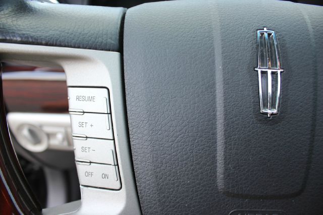 Lincoln MKZ 2009 photo 2