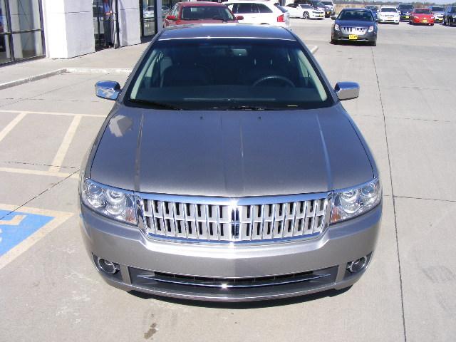 Lincoln MKZ 2009 photo 2